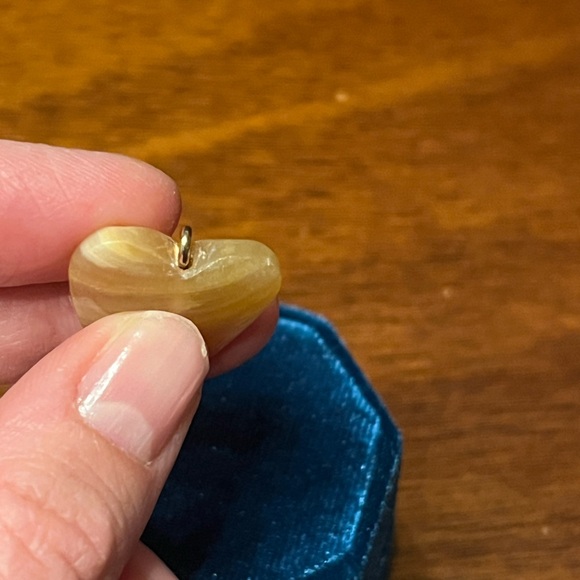 Butterscotch Banded Agate Carved Heart Charm - Picture 6 of 9